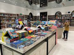 -钟书阁(群光广场店)
