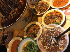 -拈签一笑黄牛肉辣卤串串