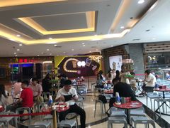 等位区-海底捞火锅(宝龙广场夜宵主题店)