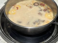 -三人行骨头王火锅(长寿店)