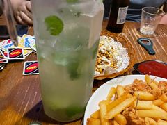 -Mx.cocktail bar