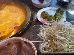 -小天鹅火锅·一线江景洪鼎旗舰店(洪崖洞店)