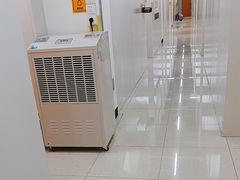 -安东易迷你自助仓储寄存仓库(杨浦店)