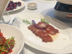 -鱼鲜饭香·招牌汽锅剁椒鱼头王