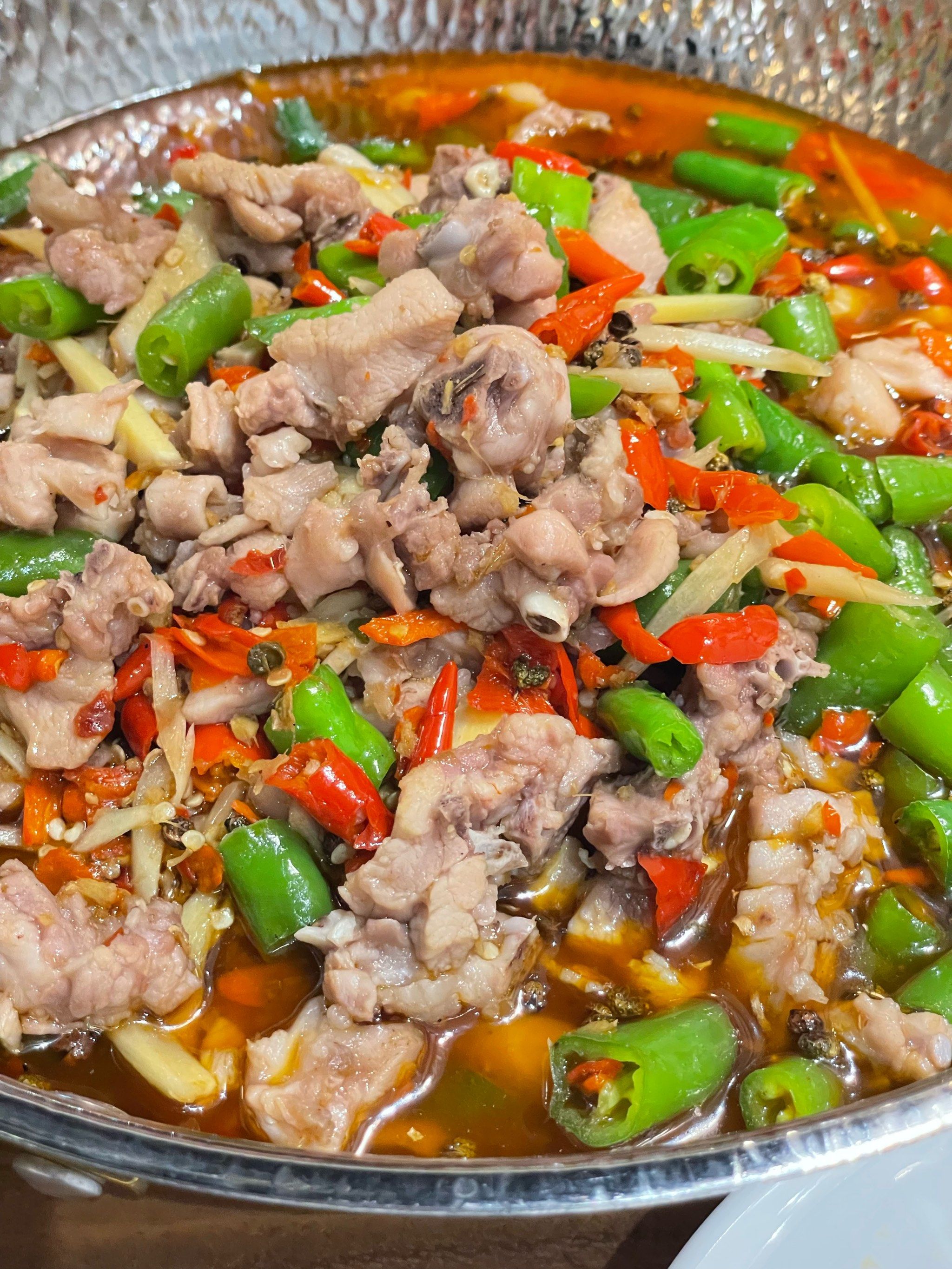 大名鼎鼎的鸿鹤鲜锅兔,实际感觉很一般