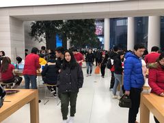 -Apple零售店(济南恒隆广场店)