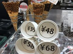 -VENCHI 闻绮(上海佛罗伦萨小镇店)