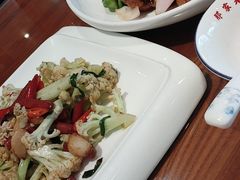 -那家老院子东北菜·饺子·小鸡炖蘑菇(艳华街店)
