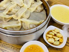 -金城包子牛肉灌汤包(台东四路店)