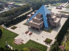 -上海市龙华烈士陵园