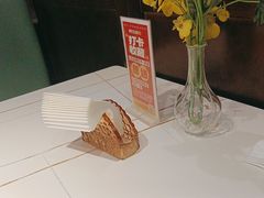 -阿瓦山寨·湘菜现炒·剁椒鱼头王(咸阳总店)
