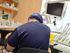 -上海仁爱医院口腔科 · 种植