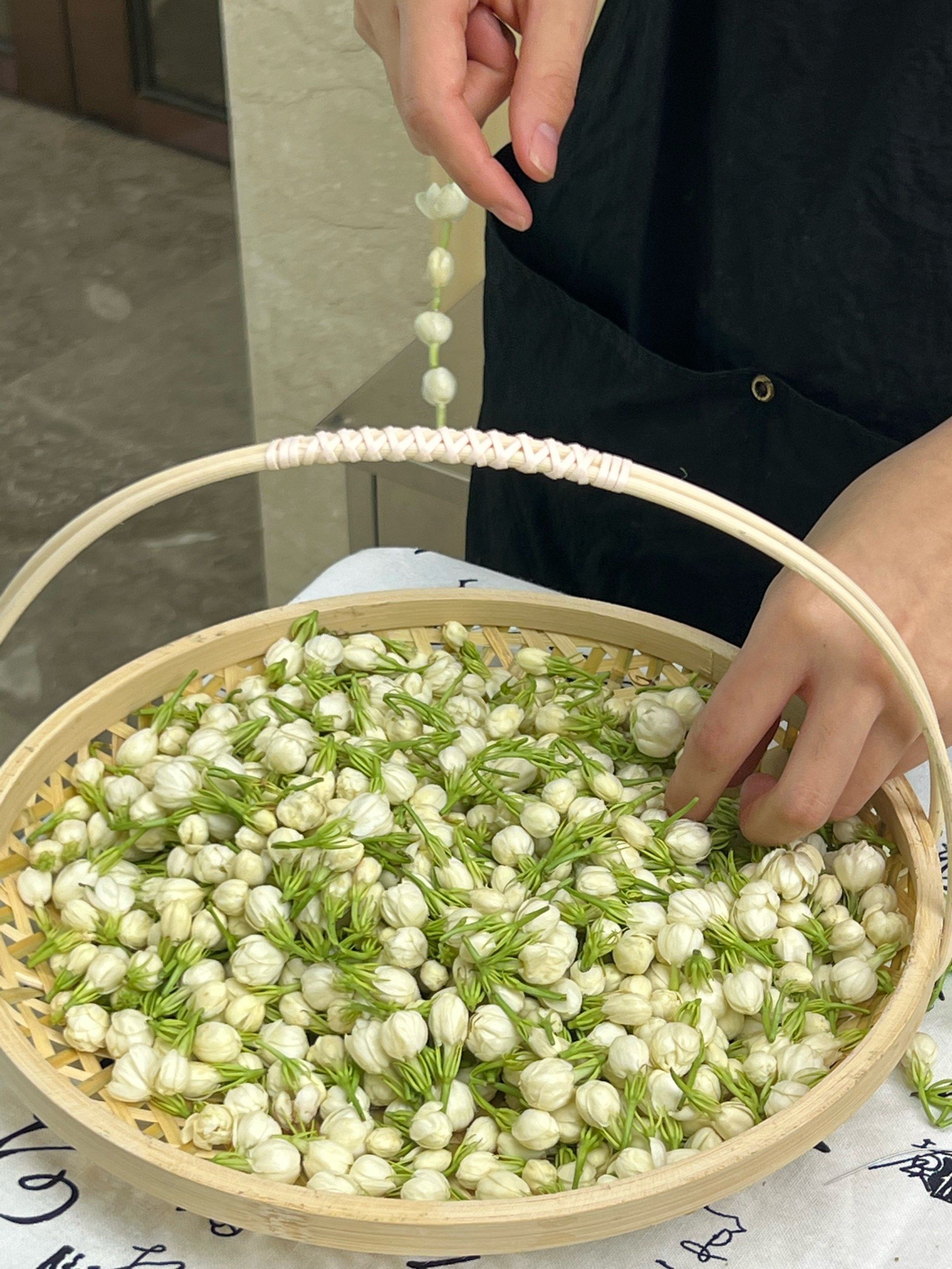 谁能抵得过这么茉莉花手串