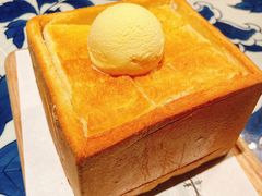 面包诱惑-绿茶餐厅(珞珈创意城店)
