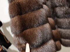 -肃宁华斯国际裘皮城