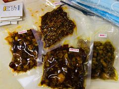 招牌冷吃兔-鑫记婆婆兔·兔头(春熙店)