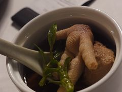 香格里拉黑蒜煮软骨海鲜汤-泓0871臻选云南菜·味庄