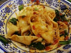 三合一扯面-令氏家外家周秦食府(高新店)