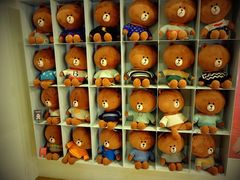-LINE FRIENDS Garosu-gil Flagship Store