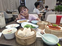 -钟书阁(群光广场店)