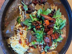 -包整·丝娃娃(一览甲秀楼风景店)