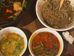 -万记麻辣烫国展总店