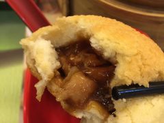酥皮焗叉烧包-添好运点心专门店(深水埗店)