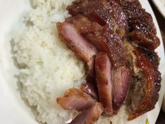 烧肉烧鸭双拼饭-陈光记烧腊店(罗保博士街店)