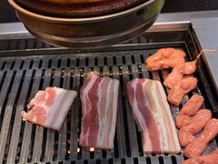 -臻牛烤肉