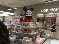 -泡泡玛特POPMART(黄岛新城吾悦店)