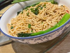 鲍汁焖伊面-喜上喜鸡煲翅(吉大店)