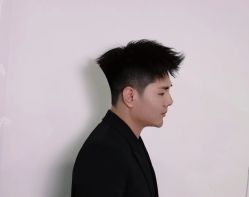 -老男孩男士理容馆·理发·烫染·修面