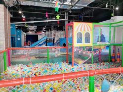 -塔塔王国·主题儿童游乐园(奥城商业广场店)