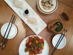 菠萝咕噜肉-鹅冠港式茶餐厅(来福士店)