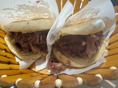 -闫家驴肉老店(华电一校店)