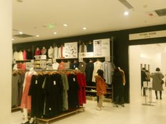 -优衣库(红谷滩万达店)