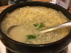 酸菜炖粉条锅-东方饺子王(新奥购物中心店)