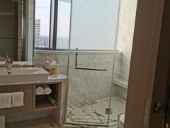 -上海漕河泾万丽酒店