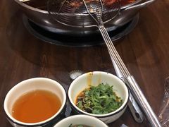 -乡土黄·鲜牛肉火锅·小龙虾(兴业街店)