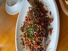 干烧武昌鱼-莲餐厅·湖北菜·藕汤是头牌(愚园路店)