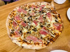 -城市大道红炉披萨烘焙坊