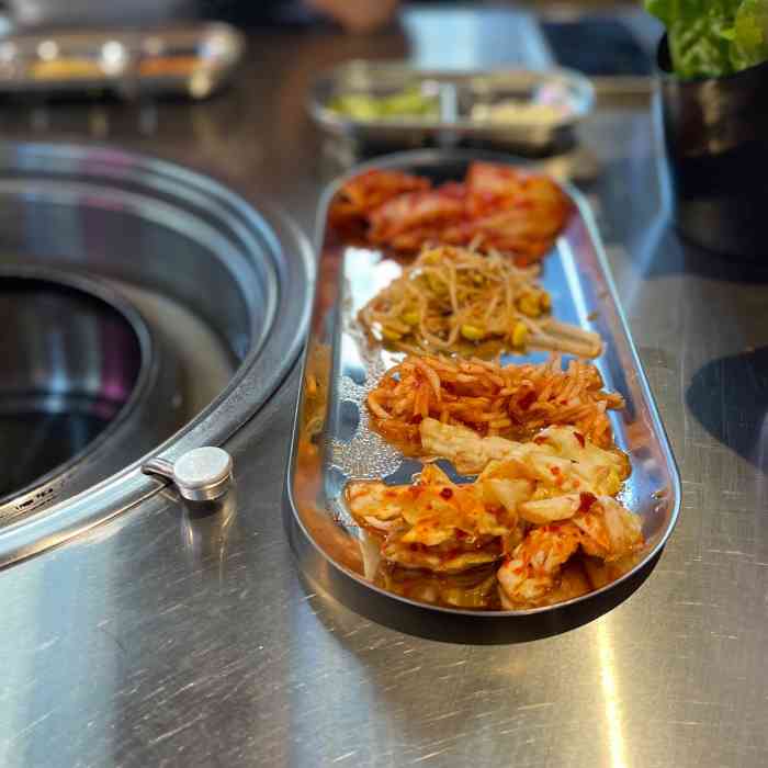 梨泰院烤肉(万达金街店)-"这家店的老板好像就是韩国人9693,没有.