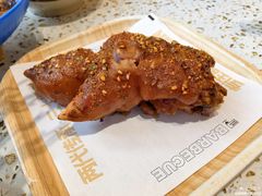 -小董哥烤串·爆汁大油边(故宫店)