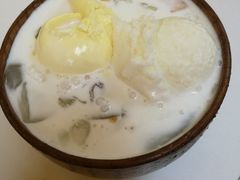 冰淇淋清补凉-志龙皇冠吃货椰子铺