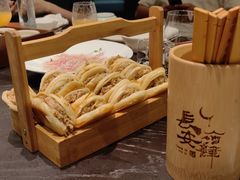 一口香肉夹馍-长安酒肆(曲江店)