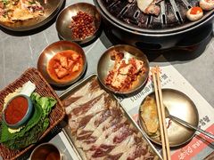 -草家酱蟹炭火烤肉店(珲春南路一店)