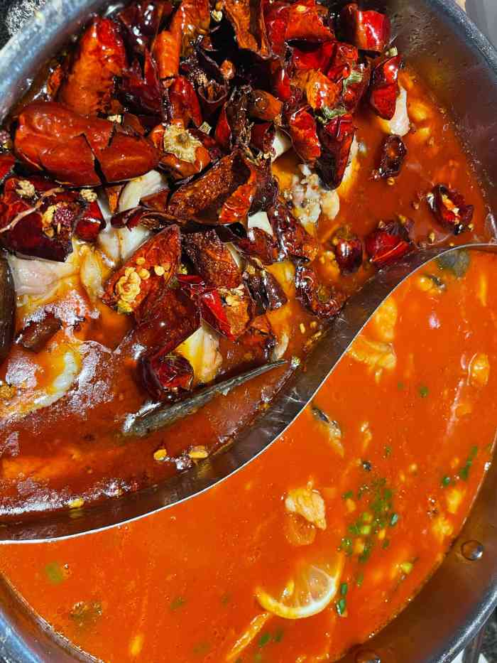 火盆景麻辣鱼火锅新郑路总店-"吃麻辣鱼火锅的总店他们鱼蛮好吃的,也