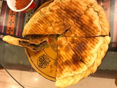 牦牛肉烤饼-卡万金特色藏餐