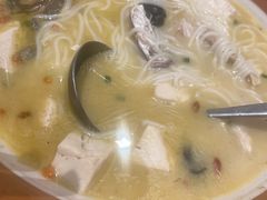 -海鸿荟·沿江菜(中山北路店)