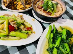 腊味煲仔饭-广东粤秀餐馆(佳家花园小区店)